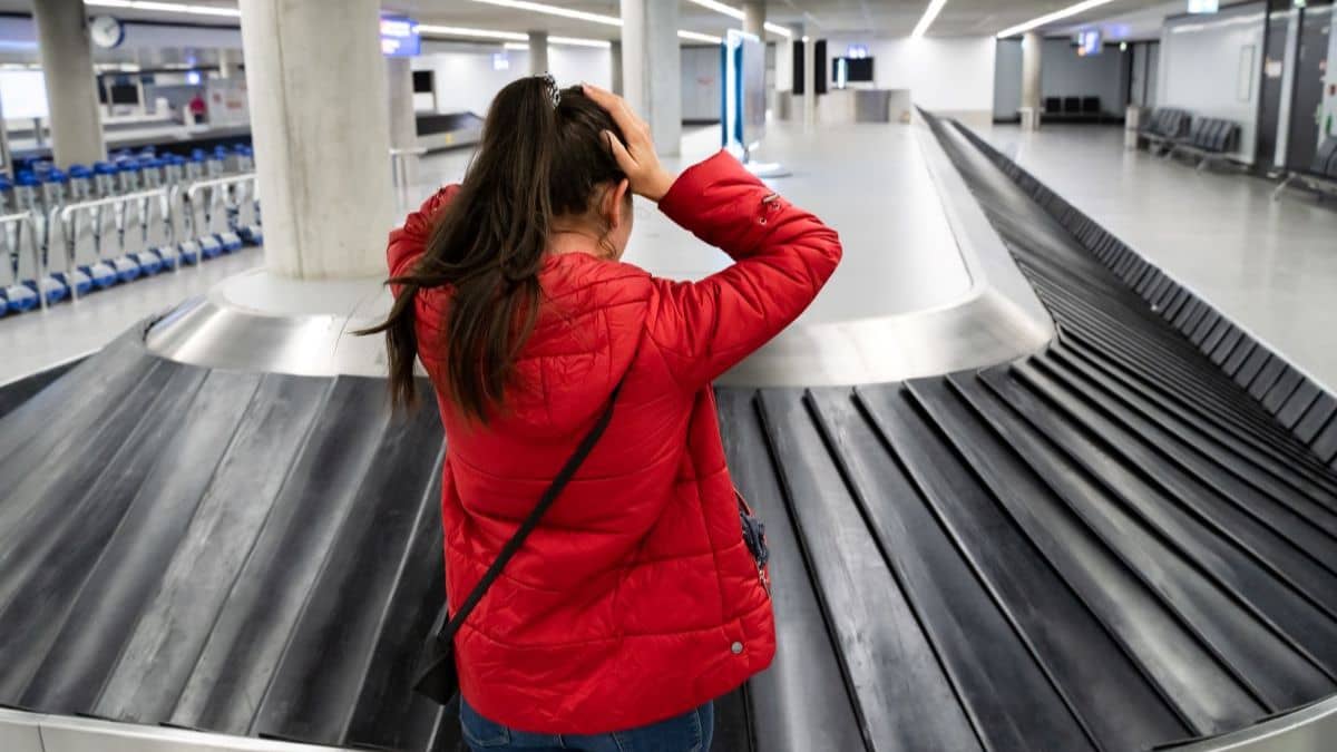 Read more about the article Lost Luggage Solutions: Essential Tips for Handling Unexpected Travel Setbacks