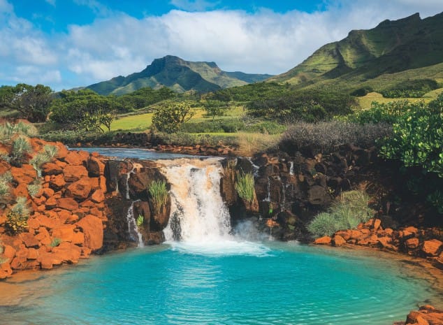 Read more about the article Five Must-Visit Destinations in Hawaii 