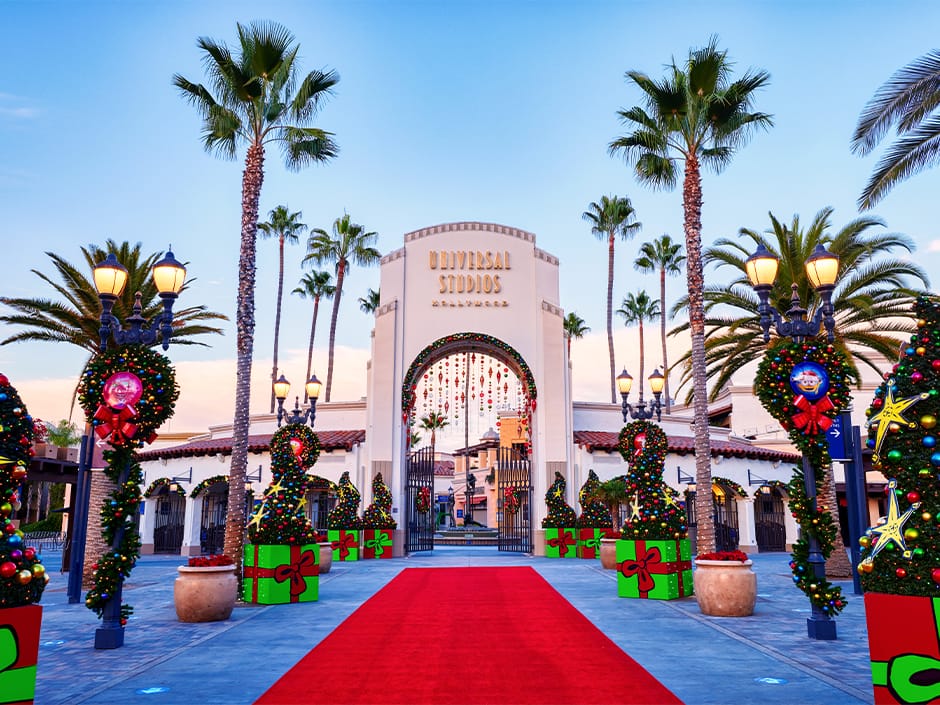 Read more about the article Celebrate the Season: Holidays at Universal Orlando 2025
